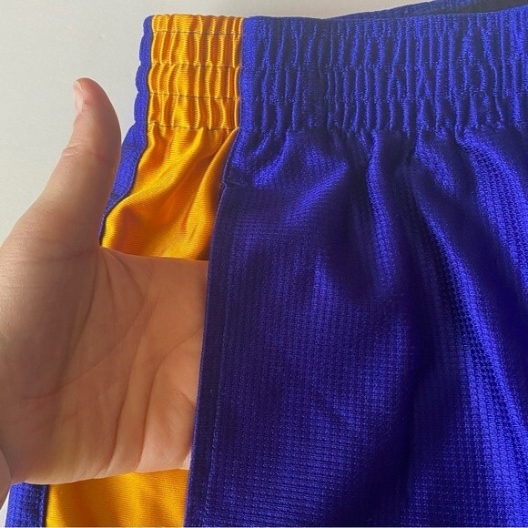 Nike Basketball Long Shorts Men's size Small drawstring pockets blue gold Gym - Picture 7 of 10